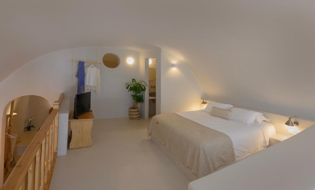 Elements Cave Suites Megalochori (Santorini) Exterior foto