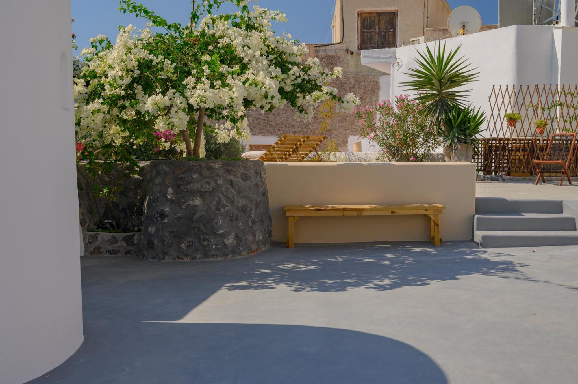 Elements Cave Suites Megalochori (Santorini) Exterior foto